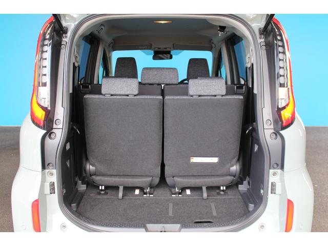 シエンタ ハイブリッドＺ　禁煙車／全周囲カメラ／三列シート／ウォークスルー／セーフティセンス／両側電動スライドドア／レーダークルーズコントロール／ＬＥＤ／レーンアシスト／オートマチックハイビーム／ブルートゥース／フルセグ（41枚目）