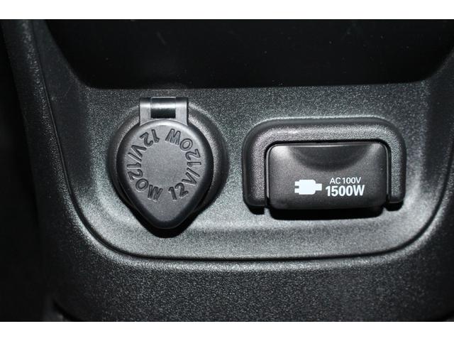 シエンタ ハイブリッドＺ　禁煙車／全周囲カメラ／三列シート／ウォークスルー／セーフティセンス／両側電動スライドドア／レーダークルーズコントロール／ＬＥＤ／レーンアシスト／オートマチックハイビーム／ブルートゥース／フルセグ（63枚目）