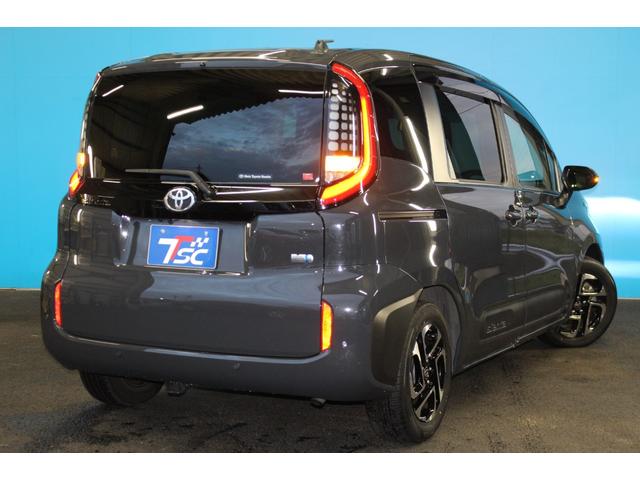 シエンタ ハイブリッドＺ　禁煙／パノラミックビューモニター／１０．５インチディスプレイオーディオ／フリップダウンモニター／クリアランスソナー／社外ミラー型ＴＺドラレコ／両側パワースライドドア／ブラインドスポットモニター／ＥＴＣ（16枚目）