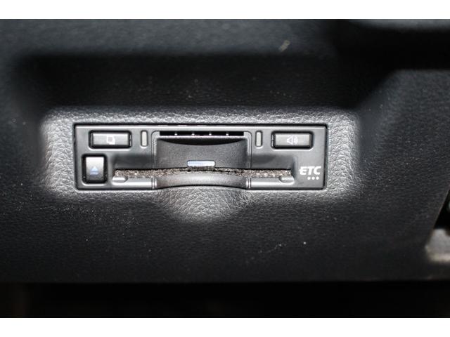 シエンタ ハイブリッドＺ　禁煙／パノラミックビューモニター／１０．５インチディスプレイオーディオ／フリップダウンモニター／クリアランスソナー／社外ミラー型ＴＺドラレコ／両側パワースライドドア／ブラインドスポットモニター／ＥＴＣ（24枚目）