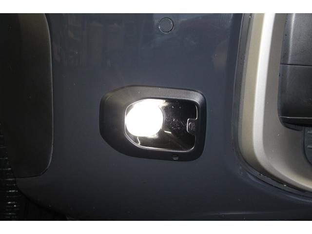 シエンタ ハイブリッドＺ　禁煙／パノラミックビューモニター／１０．５インチディスプレイオーディオ／フリップダウンモニター／クリアランスソナー／社外ミラー型ＴＺドラレコ／両側パワースライドドア／ブラインドスポットモニター／ＥＴＣ（31枚目）