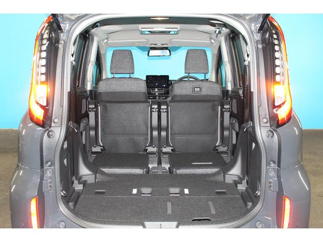 シエンタ ハイブリッドＺ　禁煙／パノラミックビューモニター／１０．５インチディスプレイオーディオ／フリップダウンモニター／クリアランスソナー／社外ミラー型ＴＺドラレコ／両側パワースライドドア／ブラインドスポットモニター／ＥＴＣ（47枚目）