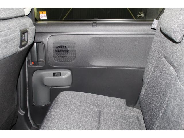 シエンタ ハイブリッドＺ　禁煙／パノラミックビューモニター／１０．５インチディスプレイオーディオ／フリップダウンモニター／クリアランスソナー／社外ミラー型ＴＺドラレコ／両側パワースライドドア／ブラインドスポットモニター／ＥＴＣ（51枚目）