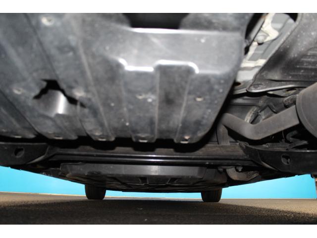 フリードハイブリッド ハイブリッド・Ｇホンダセンシング　禁煙車／後期型／１オーナー／Ｃパッケージ／ホンダセンシング／両側電動スライドドア／レーダークルーズコントロール／レーンアシスト／クリアランソナー／オートマチックハイビーム／ウォークスルー／寒冷地仕様（9枚目）