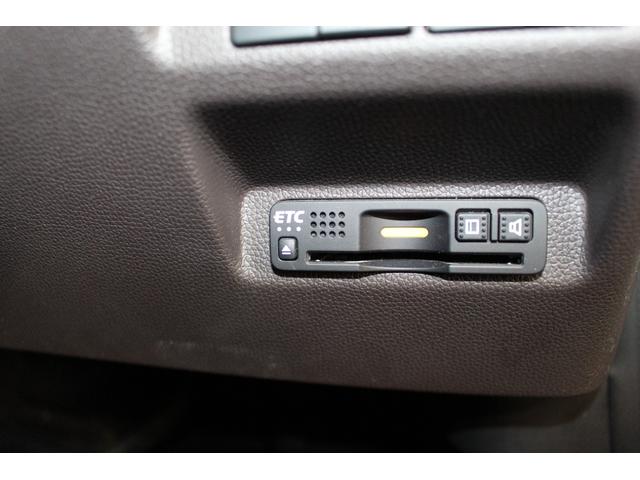 フリードハイブリッド ハイブリッド・Ｇホンダセンシング　禁煙車／後期型／１オーナー／Ｃパッケージ／ホンダセンシング／両側電動スライドドア／レーダークルーズコントロール／レーンアシスト／クリアランソナー／オートマチックハイビーム／ウォークスルー／寒冷地仕様（14枚目）