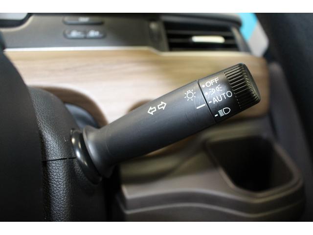 フリードハイブリッド ハイブリッド・Ｇホンダセンシング　禁煙車／後期型／１オーナー／Ｃパッケージ／ホンダセンシング／両側電動スライドドア／レーダークルーズコントロール／レーンアシスト／クリアランソナー／オートマチックハイビーム／ウォークスルー／寒冷地仕様（17枚目）