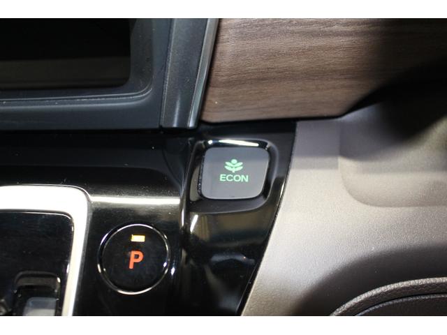 フリードハイブリッド ハイブリッド・Ｇホンダセンシング　禁煙車／後期型／１オーナー／Ｃパッケージ／ホンダセンシング／両側電動スライドドア／レーダークルーズコントロール／レーンアシスト／クリアランソナー／オートマチックハイビーム／ウォークスルー／寒冷地仕様（35枚目）