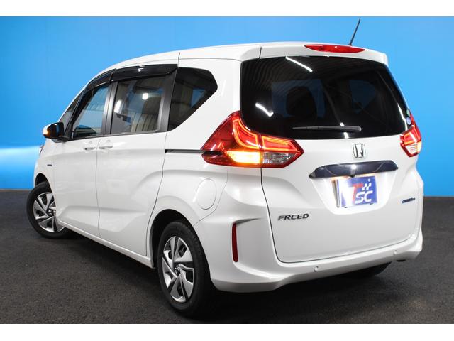 フリードハイブリッド ハイブリッド・Ｇホンダセンシング　禁煙車／後期型／１オーナー／Ｃパッケージ／ホンダセンシング／両側電動スライドドア／レーダークルーズコントロール／レーンアシスト／クリアランソナー／オートマチックハイビーム／ウォークスルー／寒冷地仕様（51枚目）