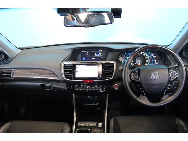 アコードハイブリッド ＥＸ　ＴＥＩＮ車高調／ホンダセンシング／純正ナビ／バックカメラ／ＥＴＣ／シートメモリー／シートヒーター／ドライブレコーダー／ＬＥＤヘッドライト／禁煙／レーダークルーズコントロール／ブルートゥース接続／（6枚目）