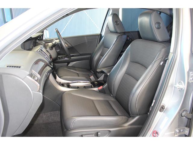 アコードハイブリッド ＥＸ　ＴＥＩＮ車高調／ホンダセンシング／純正ナビ／バックカメラ／ＥＴＣ／シートメモリー／シートヒーター／ドライブレコーダー／ＬＥＤヘッドライト／禁煙／レーダークルーズコントロール／ブルートゥース接続／（8枚目）