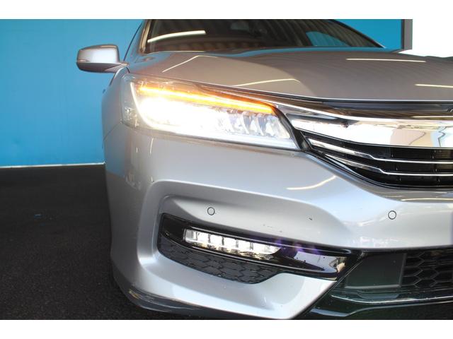 アコードハイブリッド ＥＸ　ＴＥＩＮ車高調／ホンダセンシング／純正ナビ／バックカメラ／ＥＴＣ／シートメモリー／シートヒーター／ドライブレコーダー／ＬＥＤヘッドライト／禁煙／レーダークルーズコントロール／ブルートゥース接続／（21枚目）