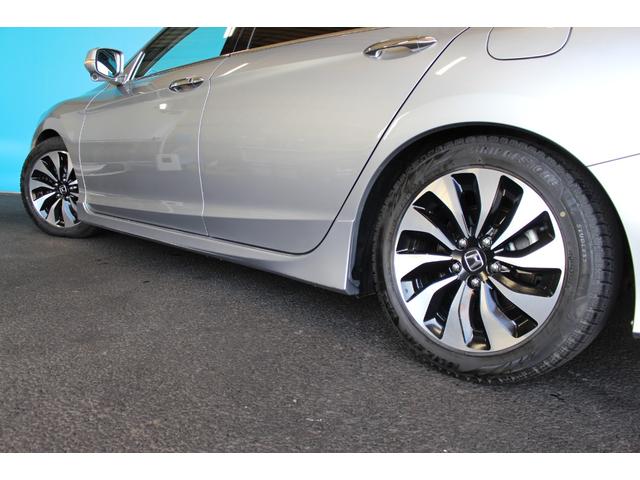 アコードハイブリッド ＥＸ　ＴＥＩＮ車高調／ホンダセンシング／純正ナビ／バックカメラ／ＥＴＣ／シートメモリー／シートヒーター／ドライブレコーダー／ＬＥＤヘッドライト／禁煙／レーダークルーズコントロール／ブルートゥース接続／（34枚目）