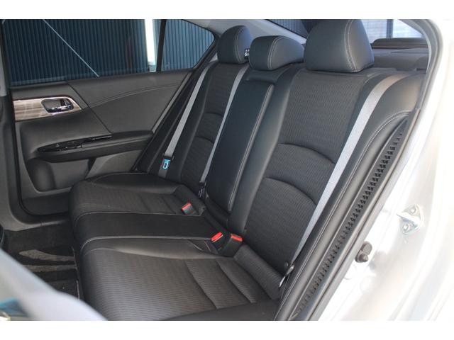 アコードハイブリッド ＥＸ　ＴＥＩＮ車高調／ホンダセンシング／純正ナビ／バックカメラ／ＥＴＣ／シートメモリー／シートヒーター／ドライブレコーダー／ＬＥＤヘッドライト／禁煙／レーダークルーズコントロール／ブルートゥース接続／（43枚目）