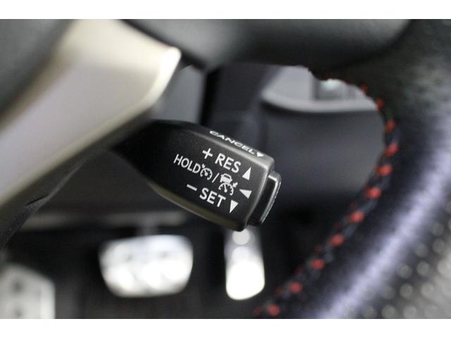 ＣＴ ＣＴ２００ｈ　Ｆスポーツ　禁煙車／サンルーフ／レーダークルーズコントロール／レーンアシスト／オートマチックハイビーム／衝突軽減／ＬＥＤ／社外１８ＡＷ／パークアシスト／シートヒーター／バックカメラ／ブルートゥース／ＥＴＣ２．０（16枚目）