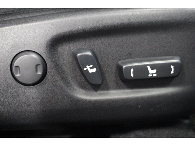 ＣＴ ＣＴ２００ｈ　Ｆスポーツ　禁煙車／サンルーフ／レーダークルーズコントロール／レーンアシスト／オートマチックハイビーム／衝突軽減／ＬＥＤ／社外１８ＡＷ／パークアシスト／シートヒーター／バックカメラ／ブルートゥース／ＥＴＣ２．０（19枚目）