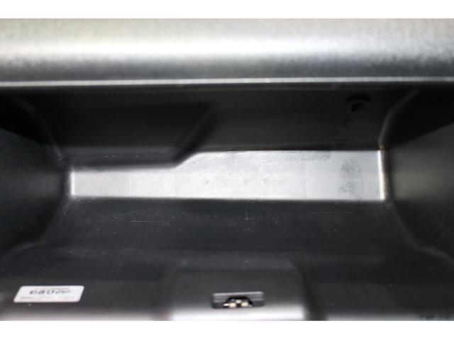 ステップワゴンスパーダ Ｚ　クールスピリット　後席モニター／パナソニック９インチナビ／両側電動スライド／禁煙／ドラレコ／ＥＴＣ／バックカメラ／オートクルーズコントロール／アダクティブコーナリングライト／寒冷地仕様／純正１７インチＡＷ／ＨＩＤライト（48枚目）