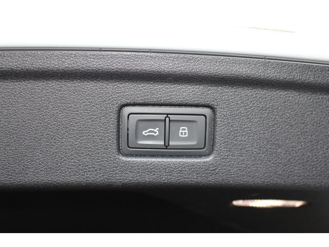 Ａ５スポーツバック ４５ＴＦＳＩクワトロ　スポーツＳライン　禁煙／マトリクスＬＥＤ／バーチャルコックピット／サラウンドビューモニター／純正ナビ／衝突軽減／アダクティブクルーズ／クリアランスソナー／半革シート／シートヒーター／純正１８インチスポークＡＷ／ＥＴＣ（45枚目）