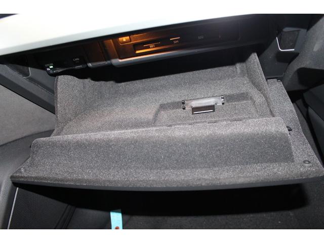 Ａ５スポーツバック ４５ＴＦＳＩクワトロ　スポーツＳライン　禁煙／マトリクスＬＥＤ／バーチャルコックピット／サラウンドビューモニター／純正ナビ／衝突軽減／アダクティブクルーズ／クリアランスソナー／半革シート／シートヒーター／純正１８インチスポークＡＷ／ＥＴＣ（55枚目）