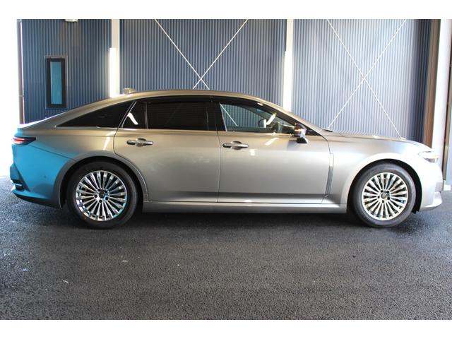 クラウン Ｚ　禁煙車／セーフティセンス／黒革シート／純正１２．３インチディスプレイオーディオ／全周囲カメラ／フルセグ／デジタルインナーミラー／レーダークルーズコントロール／シートベンチレーション／ＢＳＭ／ＥＴＣ（35枚目）