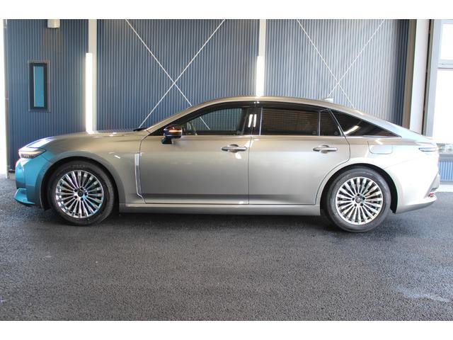 クラウン Ｚ　禁煙車／セーフティセンス／黒革シート／純正１２．３インチディスプレイオーディオ／全周囲カメラ／フルセグ／デジタルインナーミラー／レーダークルーズコントロール／シートベンチレーション／ＢＳＭ／ＥＴＣ（36枚目）