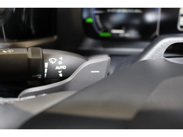 クラウン Ｚ　禁煙車／セーフティセンス／黒革シート／純正１２．３インチディスプレイオーディオ／全周囲カメラ／フルセグ／デジタルインナーミラー／レーダークルーズコントロール／シートベンチレーション／ＢＳＭ／ＥＴＣ（68枚目）