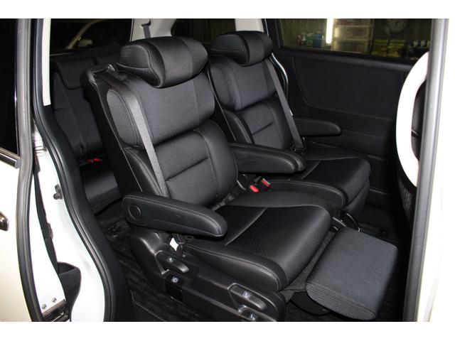 オデッセイハイブリッド ｅ：ＨＥＶアブソルート・ＥＸ　純正９インチナビ／全周囲カメラ／禁煙／両側電動スライドドア／ホンダセンシング／パワーバックドア／シートヒーター／アダプティブクルーズコントロール／ドラレコ／ＬＥＤヘッドライト／ＨＤＭＩ接続／ＥＴＣ／（8枚目）