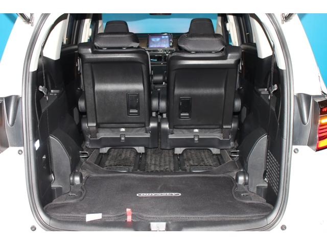 オデッセイハイブリッド ｅ：ＨＥＶアブソルート・ＥＸ　純正９インチナビ／全周囲カメラ／禁煙／両側電動スライドドア／ホンダセンシング／パワーバックドア／シートヒーター／アダプティブクルーズコントロール／ドラレコ／ＬＥＤヘッドライト／ＨＤＭＩ接続／ＥＴＣ／（9枚目）