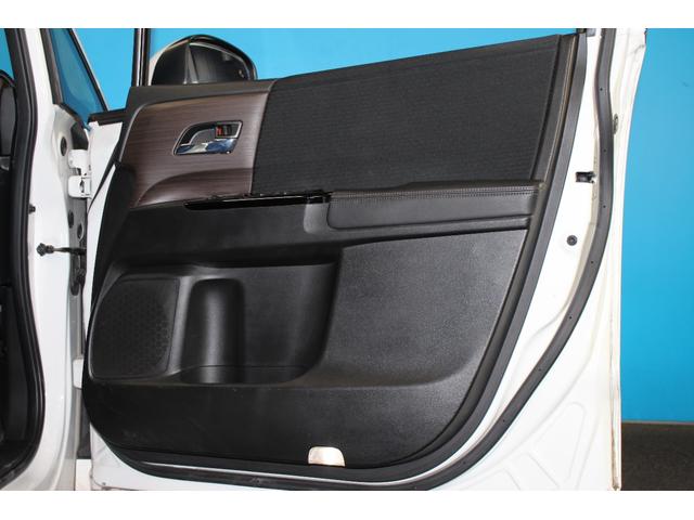 オデッセイハイブリッド ｅ：ＨＥＶアブソルート・ＥＸ　純正９インチナビ／全周囲カメラ／禁煙／両側電動スライドドア／ホンダセンシング／パワーバックドア／シートヒーター／アダプティブクルーズコントロール／ドラレコ／ＬＥＤヘッドライト／ＨＤＭＩ接続／ＥＴＣ／（23枚目）