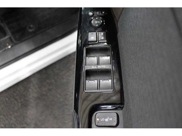 オデッセイハイブリッド ｅ：ＨＥＶアブソルート・ＥＸ　純正９インチナビ／全周囲カメラ／禁煙／両側電動スライドドア／ホンダセンシング／パワーバックドア／シートヒーター／アダプティブクルーズコントロール／ドラレコ／ＬＥＤヘッドライト／ＨＤＭＩ接続／ＥＴＣ／（24枚目）