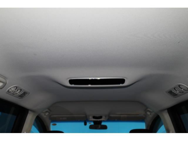 オデッセイハイブリッド ｅ：ＨＥＶアブソルート・ＥＸ　純正９インチナビ／全周囲カメラ／禁煙／両側電動スライドドア／ホンダセンシング／パワーバックドア／シートヒーター／アダプティブクルーズコントロール／ドラレコ／ＬＥＤヘッドライト／ＨＤＭＩ接続／ＥＴＣ／（29枚目）