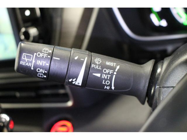 オデッセイハイブリッド ｅ：ＨＥＶアブソルート・ＥＸ　純正９インチナビ／全周囲カメラ／禁煙／両側電動スライドドア／ホンダセンシング／パワーバックドア／シートヒーター／アダプティブクルーズコントロール／ドラレコ／ＬＥＤヘッドライト／ＨＤＭＩ接続／ＥＴＣ／（38枚目）