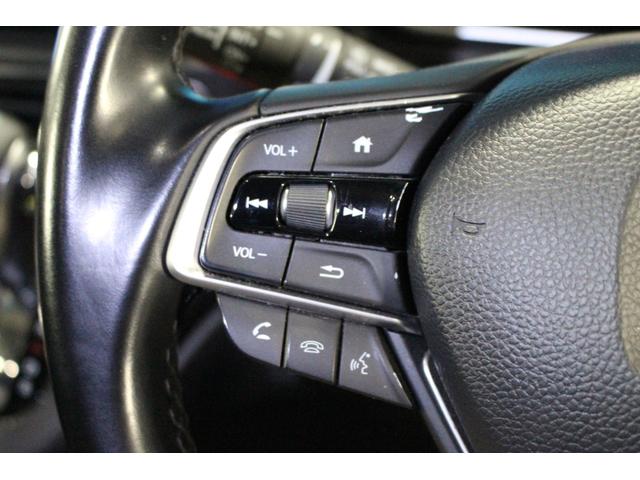 オデッセイハイブリッド ｅ：ＨＥＶアブソルート・ＥＸ　純正９インチナビ／全周囲カメラ／禁煙／両側電動スライドドア／ホンダセンシング／パワーバックドア／シートヒーター／アダプティブクルーズコントロール／ドラレコ／ＬＥＤヘッドライト／ＨＤＭＩ接続／ＥＴＣ／（40枚目）