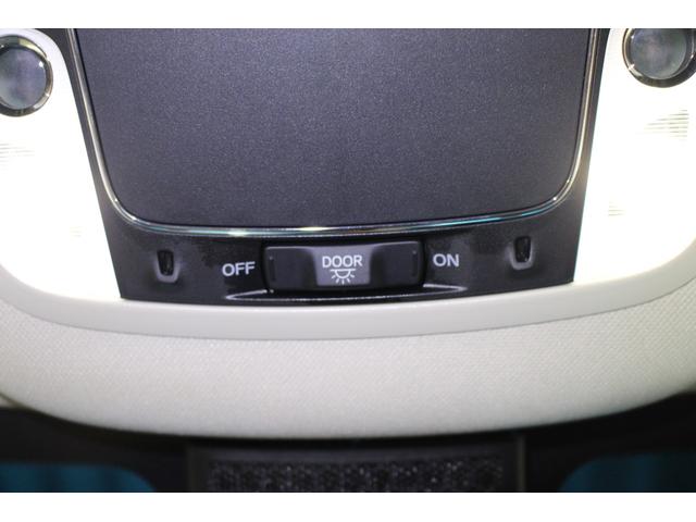 オデッセイハイブリッド ｅ：ＨＥＶアブソルート・ＥＸ　純正９インチナビ／全周囲カメラ／禁煙／両側電動スライドドア／ホンダセンシング／パワーバックドア／シートヒーター／アダプティブクルーズコントロール／ドラレコ／ＬＥＤヘッドライト／ＨＤＭＩ接続／ＥＴＣ／（49枚目）