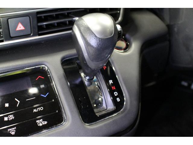 オデッセイハイブリッド ｅ：ＨＥＶアブソルート・ＥＸ　純正９インチナビ／全周囲カメラ／禁煙／両側電動スライドドア／ホンダセンシング／パワーバックドア／シートヒーター／アダプティブクルーズコントロール／ドラレコ／ＬＥＤヘッドライト／ＨＤＭＩ接続／ＥＴＣ／（55枚目）