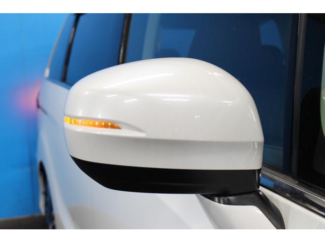 オデッセイハイブリッド ｅ：ＨＥＶアブソルート・ＥＸ　純正９インチナビ／全周囲カメラ／禁煙／両側電動スライドドア／ホンダセンシング／パワーバックドア／シートヒーター／アダプティブクルーズコントロール／ドラレコ／ＬＥＤヘッドライト／ＨＤＭＩ接続／ＥＴＣ／（70枚目）