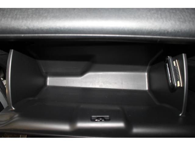 ステップワゴンスパーダ Ｚ　純正９インチナビ／両側電動スライドドア／禁煙／バックカメラ／コンフォートビューＰｋｇ／パドルシフト／ステアリングリモコン／ＨＩＤヘッドライト／アイドリングストップ／３列シート／純正１６インチＡＷ／（34枚目）