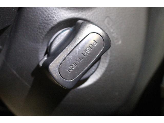 ステップワゴンスパーダ Ｚ　純正９インチナビ／両側電動スライドドア／禁煙／バックカメラ／コンフォートビューＰｋｇ／パドルシフト／ステアリングリモコン／ＨＩＤヘッドライト／アイドリングストップ／３列シート／純正１６インチＡＷ／（41枚目）