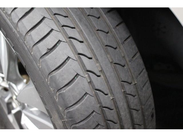 ステップワゴンスパーダ Ｚ　純正９インチナビ／両側電動スライドドア／禁煙／バックカメラ／コンフォートビューＰｋｇ／パドルシフト／ステアリングリモコン／ＨＩＤヘッドライト／アイドリングストップ／３列シート／純正１６インチＡＷ／（64枚目）