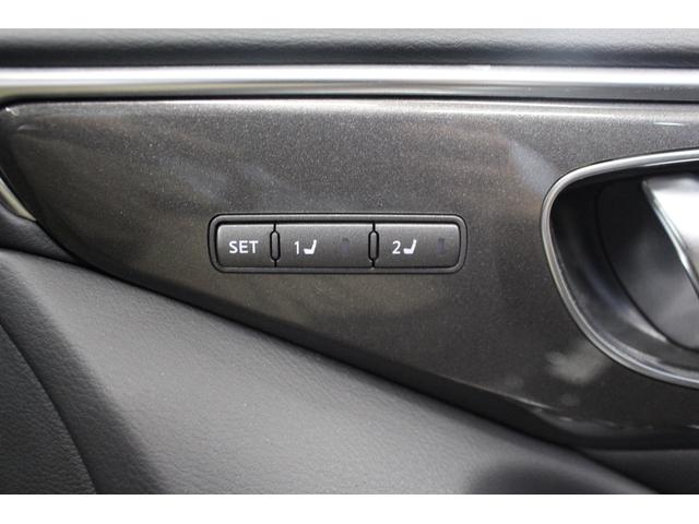 スカイライン ＧＴ　タイプＰ　禁煙車／全方位運転支援システム／黒革シート／サンルーフ／ＬＥＤヘッドライト／純正ナビ／フルセグ／Ｂｌｕｅｔｏｏｔｈ／ドラレコ／パワーシート／シートヒーター／オートライト／ＥＴＣ／ソナー／ターボ／フォグ（8枚目）