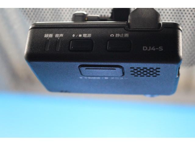 スカイライン ＧＴ　タイプＰ　禁煙車／全方位運転支援システム／黒革シート／サンルーフ／ＬＥＤヘッドライト／純正ナビ／フルセグ／Ｂｌｕｅｔｏｏｔｈ／ドラレコ／パワーシート／シートヒーター／オートライト／ＥＴＣ／ソナー／ターボ／フォグ（14枚目）