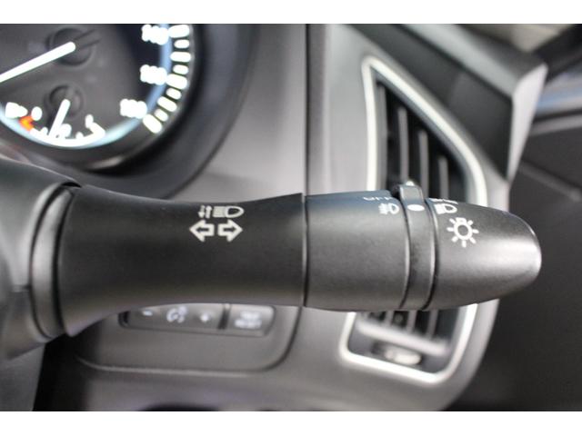 スカイライン ＧＴ　タイプＰ　禁煙車／全方位運転支援システム／黒革シート／サンルーフ／ＬＥＤヘッドライト／純正ナビ／フルセグ／Ｂｌｕｅｔｏｏｔｈ／ドラレコ／パワーシート／シートヒーター／オートライト／ＥＴＣ／ソナー／ターボ／フォグ（32枚目）