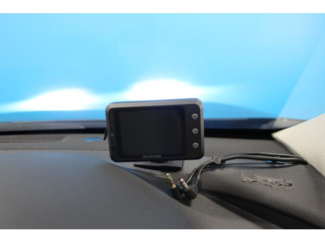 スカイライン ＧＴ　タイプＰ　禁煙車／全方位運転支援システム／黒革シート／サンルーフ／ＬＥＤヘッドライト／純正ナビ／フルセグ／Ｂｌｕｅｔｏｏｔｈ／ドラレコ／パワーシート／シートヒーター／オートライト／ＥＴＣ／ソナー／ターボ／フォグ（35枚目）