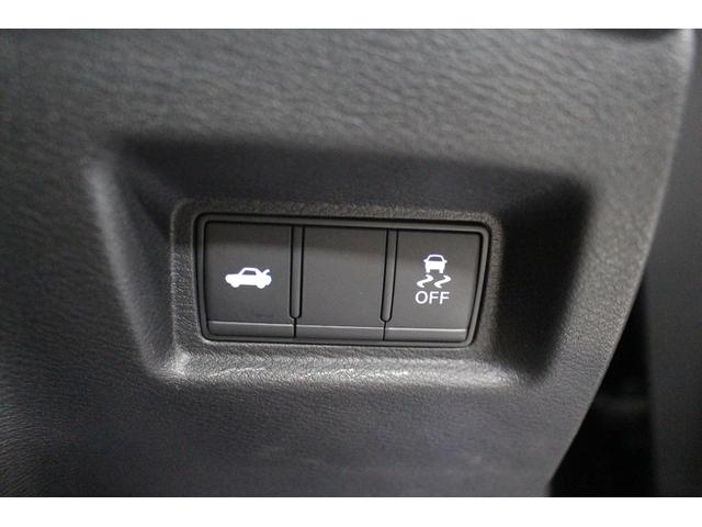 スカイライン ＧＴ　タイプＰ　禁煙車／全方位運転支援システム／黒革シート／サンルーフ／ＬＥＤヘッドライト／純正ナビ／フルセグ／Ｂｌｕｅｔｏｏｔｈ／ドラレコ／パワーシート／シートヒーター／オートライト／ＥＴＣ／ソナー／ターボ／フォグ（41枚目）