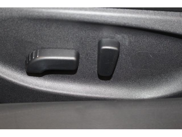 スカイライン ＧＴ　タイプＰ　禁煙車／全方位運転支援システム／黒革シート／サンルーフ／ＬＥＤヘッドライト／純正ナビ／フルセグ／Ｂｌｕｅｔｏｏｔｈ／ドラレコ／パワーシート／シートヒーター／オートライト／ＥＴＣ／ソナー／ターボ／フォグ（51枚目）