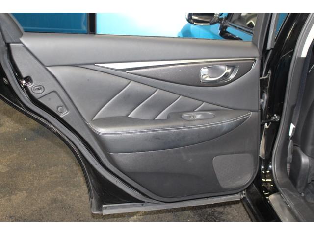 スカイライン ＧＴ　タイプＰ　禁煙車／全方位運転支援システム／黒革シート／サンルーフ／ＬＥＤヘッドライト／純正ナビ／フルセグ／Ｂｌｕｅｔｏｏｔｈ／ドラレコ／パワーシート／シートヒーター／オートライト／ＥＴＣ／ソナー／ターボ／フォグ（56枚目）