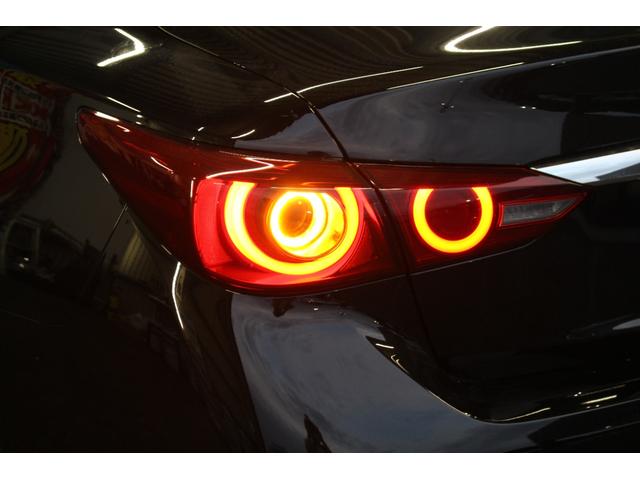 スカイライン ＧＴ　タイプＰ　禁煙車／全方位運転支援システム／黒革シート／サンルーフ／ＬＥＤヘッドライト／純正ナビ／フルセグ／Ｂｌｕｅｔｏｏｔｈ／ドラレコ／パワーシート／シートヒーター／オートライト／ＥＴＣ／ソナー／ターボ／フォグ（70枚目）