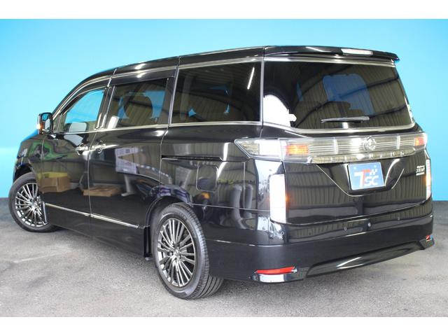 エルグランド 250ハイウェイスターS アーバンクロム 純正10インチナビ/全周囲カメラ/両側電動スライドドア/禁煙/360度セーフティアシスト/アダクティブクルーズコントロール/ドラレコ/ETC/フルセグ/ハーフレザーシート/プッシュスタート/オットマン(17枚目)