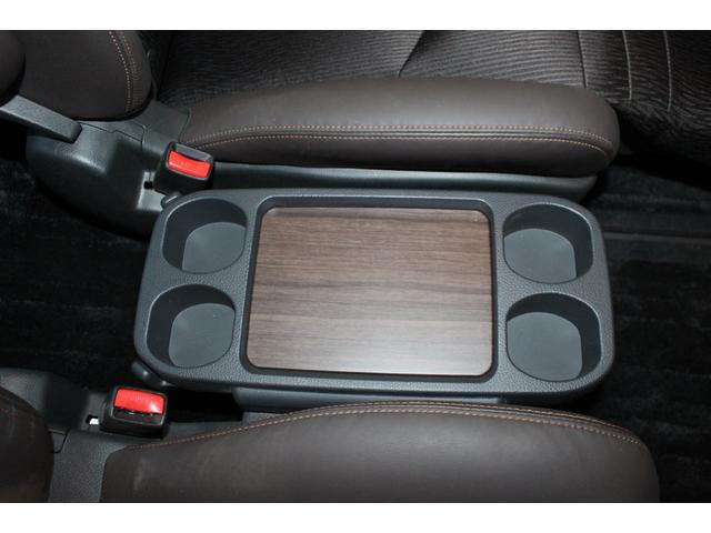 エルグランド 250ハイウェイスターS アーバンクロム 純正10インチナビ/全周囲カメラ/両側電動スライドドア/禁煙/360度セーフティアシスト/アダクティブクルーズコントロール/ドラレコ/ETC/フルセグ/ハーフレザーシート/プッシュスタート/オットマン(58枚目)