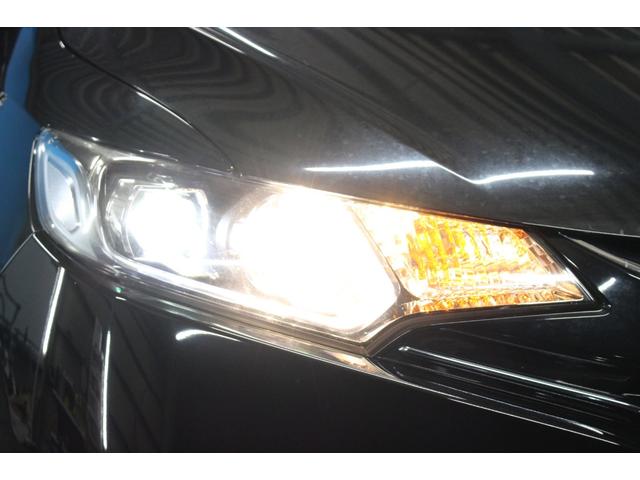 フィットハイブリッド Ｆパッケージ　禁煙車／純正ナビ／バックカメラ／フルセグ／ＬＥＤヘッドライト／ブルートゥース接続可／プッシュスタート／オートライト／ＥＴＣ／（13枚目）