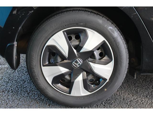 フィットハイブリッド Ｆパッケージ　禁煙車／純正ナビ／バックカメラ／フルセグ／ＬＥＤヘッドライト／ブルートゥース接続可／プッシュスタート／オートライト／ＥＴＣ／（29枚目）